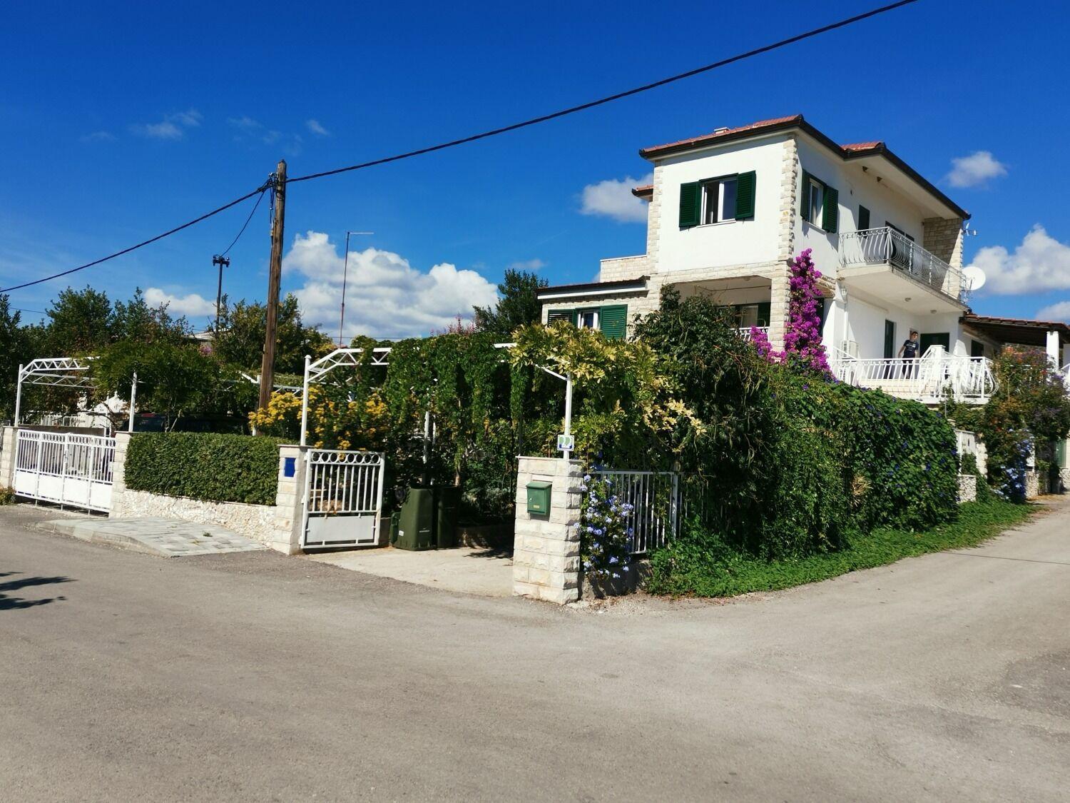 Apartments Srdan Vinišće Εξωτερικό φωτογραφία