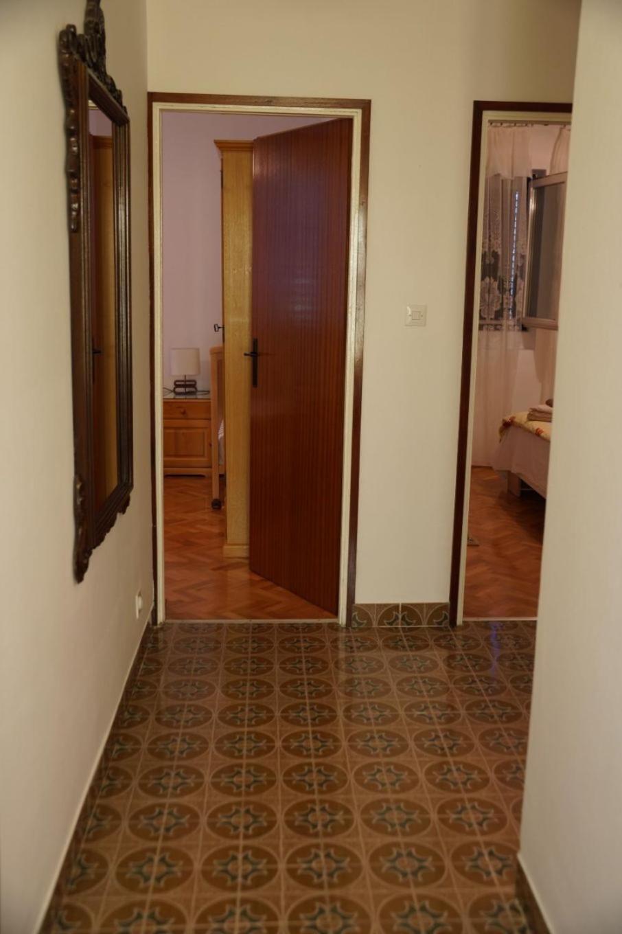 Apartments Srdan Vinišće Εξωτερικό φωτογραφία
