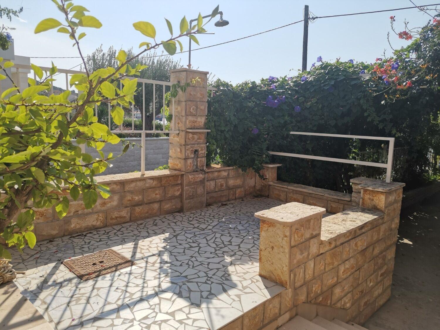 Apartments Srdan Vinišće Εξωτερικό φωτογραφία